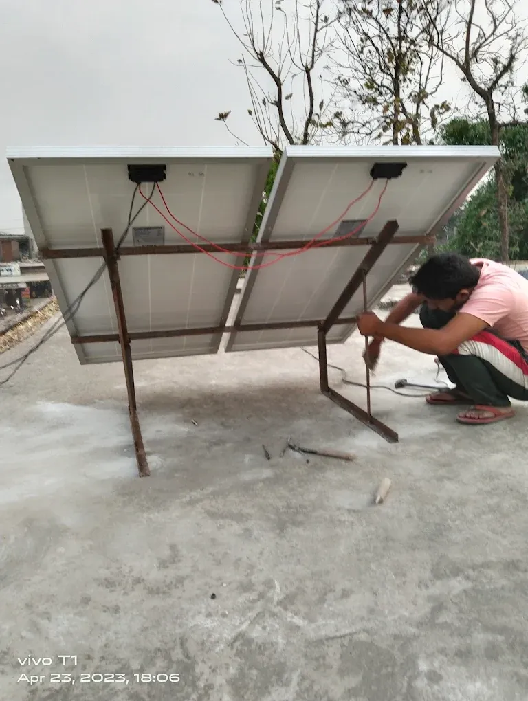 Solar panels installation Maharajganj